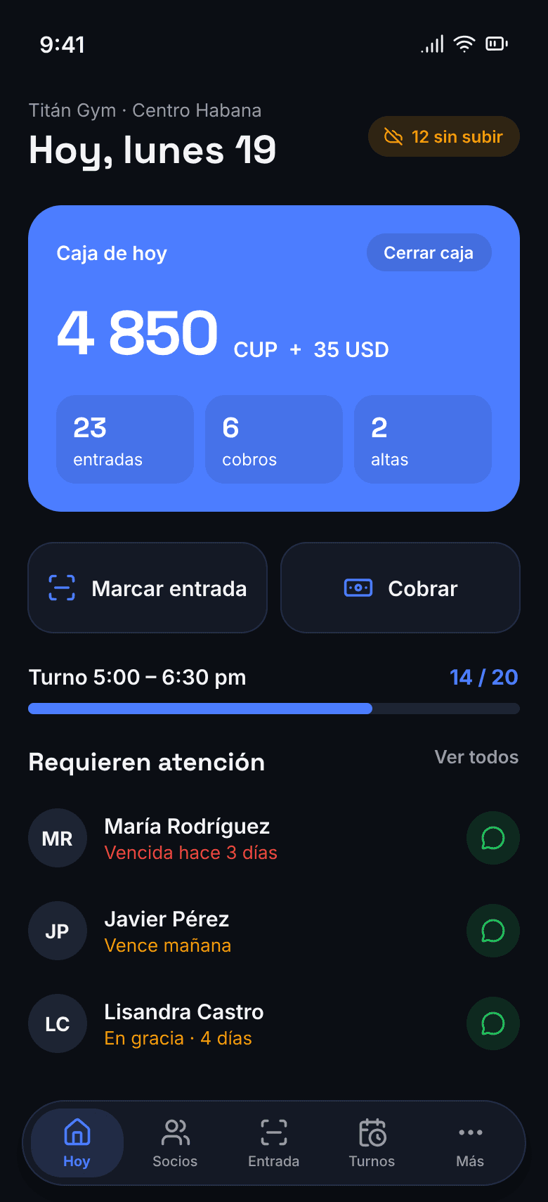 Pantalla de inicio de la recepción: caja del día, entradas y socios que requieren atención